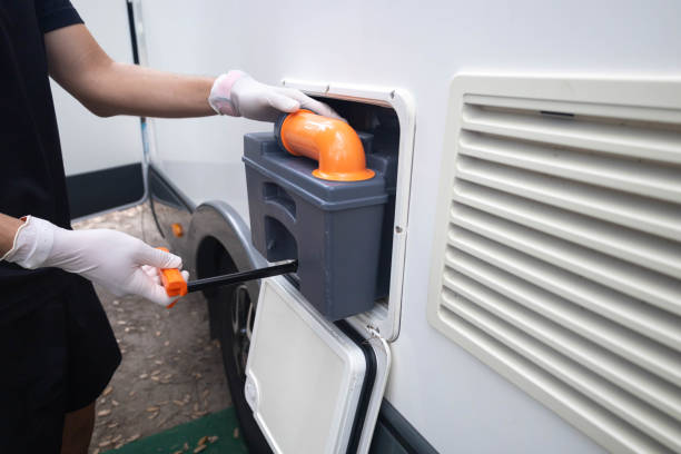 Affordable portable toilet rental in Clarcona, FL